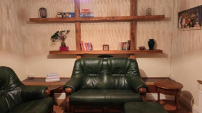 Large 2 Bed Holiday Let in Central Ystradgynlais